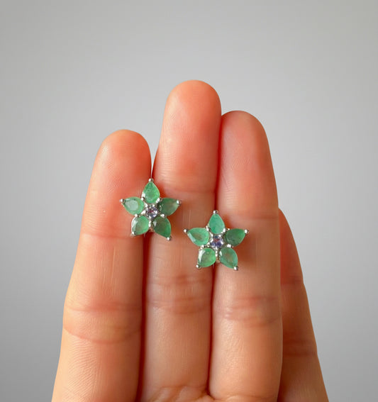 Emerald star shaped sterling silver earrings