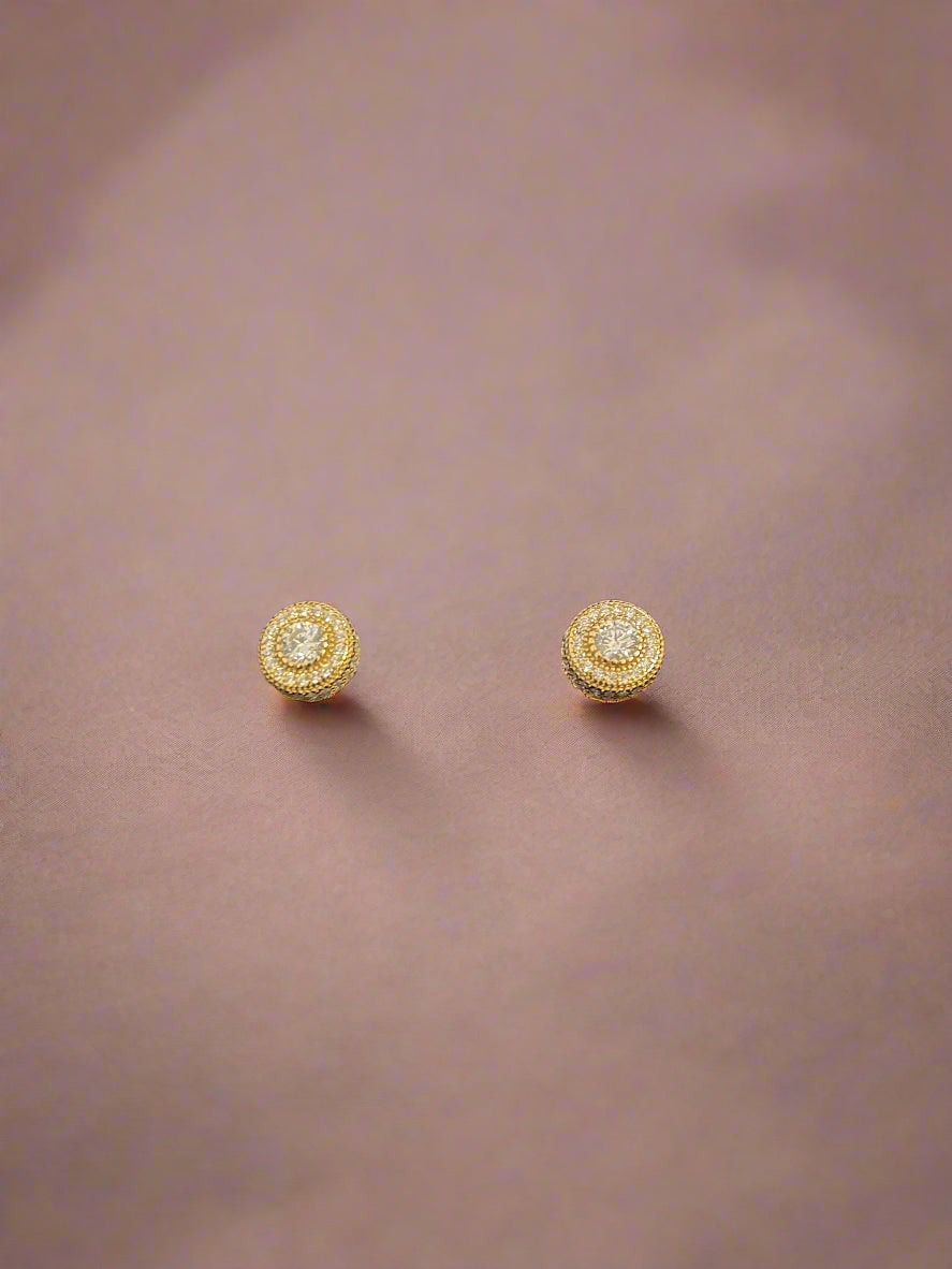 Moisante stud earring