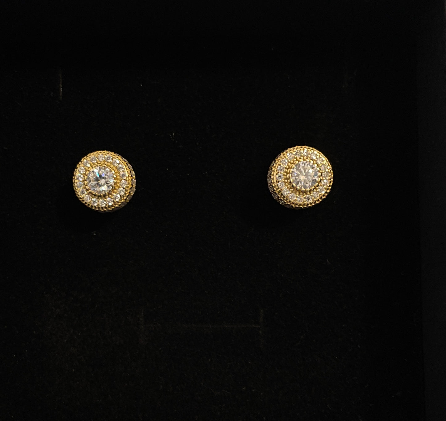Moisante stud earring