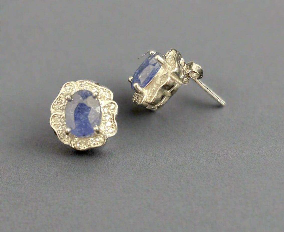 Blue Sapphire Stud